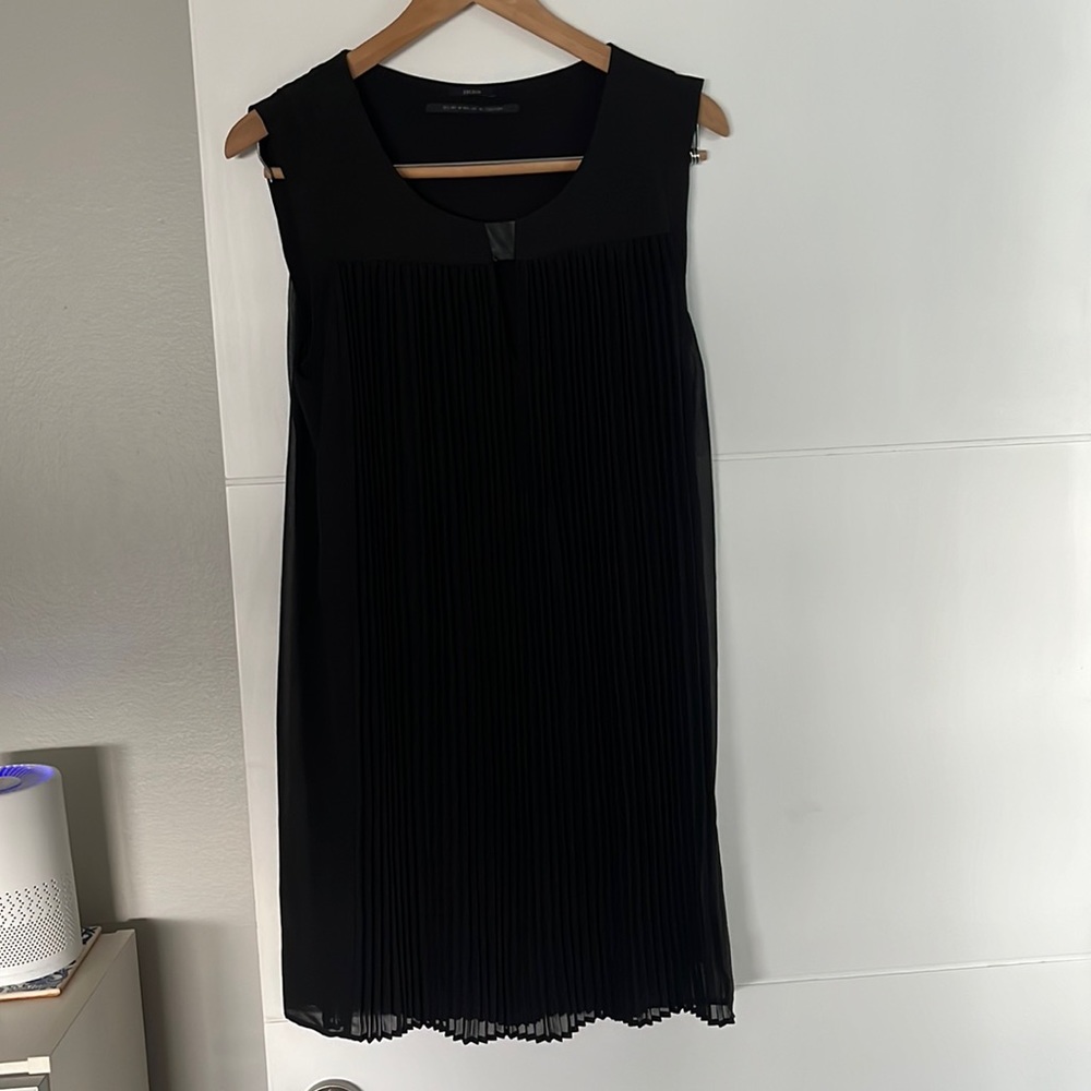 Beautiful IKKS black dress